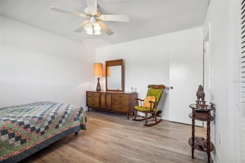 House in Pinellas Park, Florida 2 bedrooms, 104.52 sq.m. № 1202078 - photo 21
