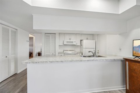 House in Pinellas Park, Florida 2 bedrooms, 104.52 sq.m. № 1202078 - photo 11