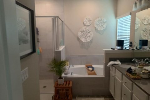 House in Ormond Beach, Florida 4 bedrooms, 188.31 sq.m. № 1821451 - photo 9