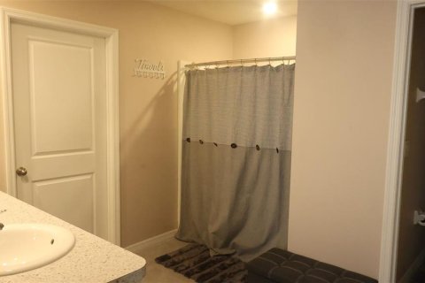 Villa ou maison à vendre à Zephyrhills, Floride: 5 chambres, 242.1 m2 № 2204422 - photo 20