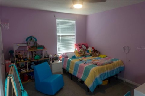 Villa ou maison à vendre à Zephyrhills, Floride: 5 chambres, 242.1 m2 № 2204422 - photo 2