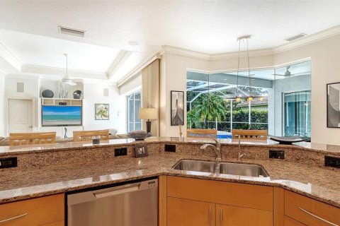 House in Sarasota, Florida 3 bedrooms, 233.56 sq.m. № 2291027 - photo 23