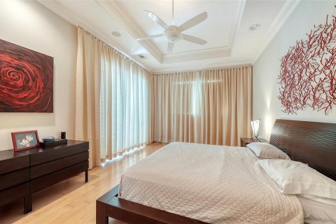 House in Sarasota, Florida 3 bedrooms, 233.56 sq.m. № 2291027 - photo 27