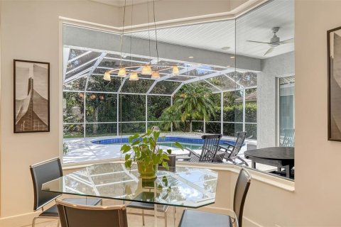 House in Sarasota, Florida 3 bedrooms, 233.56 sq.m. № 2291027 - photo 25