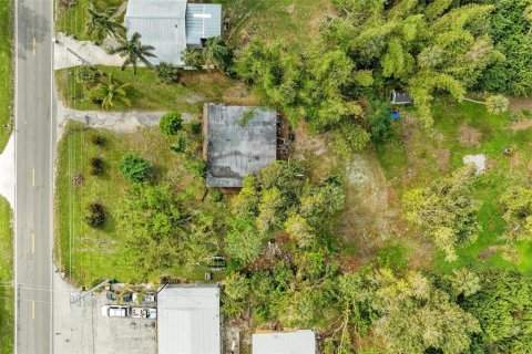 Immobilier commercial à vendre à Punta Gorda, Floride: 137.68 m2 № 1689675 - photo 9