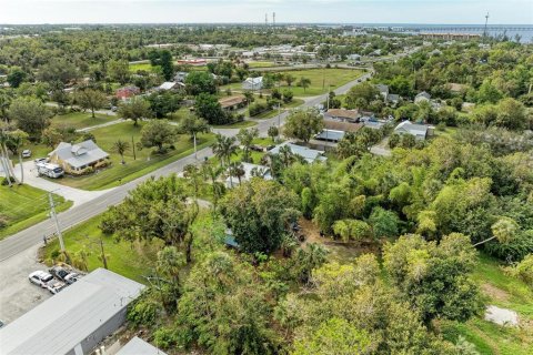 Immobilier commercial à vendre à Punta Gorda, Floride: 137.68 m2 № 1689675 - photo 8
