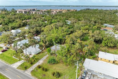 Immobilier commercial à vendre à Punta Gorda, Floride: 137.68 m2 № 1689675 - photo 5