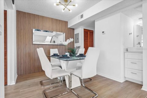Купить кондоминиум в Киссимми, Флорида 6 комнат, 127.74м2, № 2312786 - фото 13