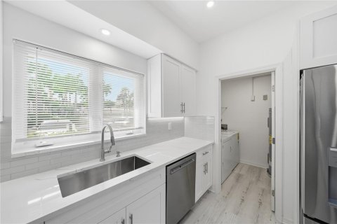 Condo in Vero Beach, Florida, 2 bedrooms  № 2082452 - photo 10
