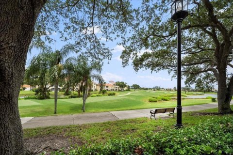 Condo in Vero Beach, Florida, 2 bedrooms  № 2082452 - photo 29