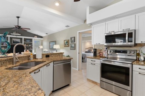 Villa ou maison à vendre à Rotonda, Floride: 3 chambres, 200.48 m2 № 2437281 - photo 12