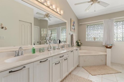 Villa ou maison à vendre à Rotonda, Floride: 3 chambres, 200.48 m2 № 2437281 - photo 30