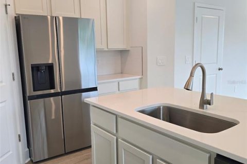 Townhouse in Ocoee, Florida 3 bedrooms, 162.76 sq.m. № 1842253 - photo 4