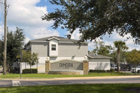 Immobilier commercial à vendre à Kissimmee, Floride: 143.81 m2 № 1919712 - photo 2