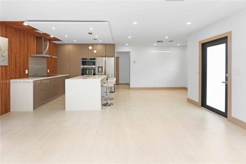 Купить виллу или дом в Холливуд, Флорида 3 спальни, 129.69м2, № 1954696 - фото 5