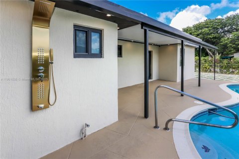 Купить виллу или дом в Холливуд, Флорида 3 спальни, 129.69м2, № 1954696 - фото 29