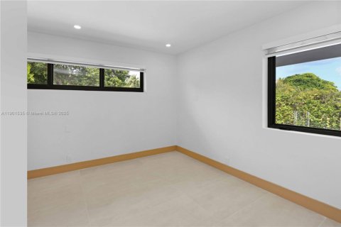 Купить виллу или дом в Холливуд, Флорида 3 спальни, 129.69м2, № 1954696 - фото 20