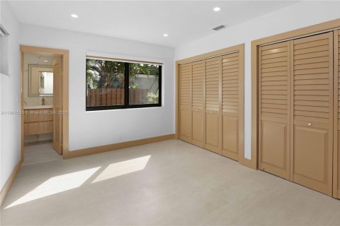 Купить виллу или дом в Холливуд, Флорида 3 спальни, 129.69м2, № 1954696 - фото 17