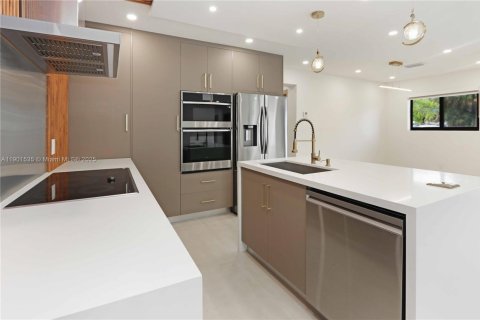 Купить виллу или дом в Холливуд, Флорида 3 спальни, 129.69м2, № 1954696 - фото 10