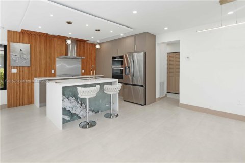 Купить виллу или дом в Холливуд, Флорида 3 спальни, 129.69м2, № 1954696 - фото 14