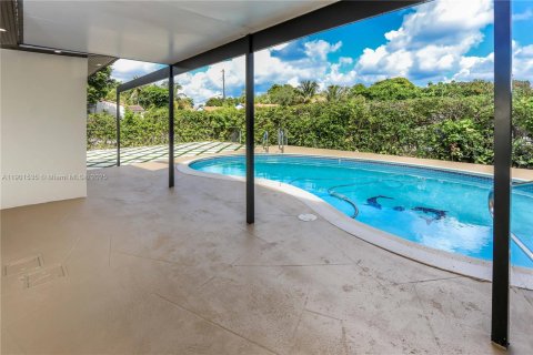 Купить виллу или дом в Холливуд, Флорида 3 спальни, 129.69м2, № 1954696 - фото 28
