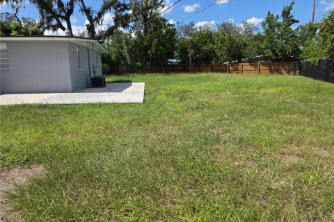 House in Tampa, Florida 3 bedrooms, 123.28 sq.m. № 1913737 - photo 28