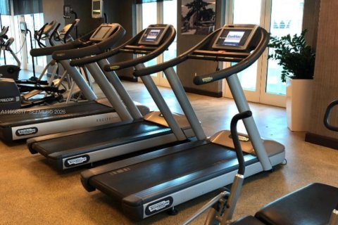 Condominio en alquiler en Miami, Florida, 1 dormitorio, 59.36 m2 № 2019919 - foto 18