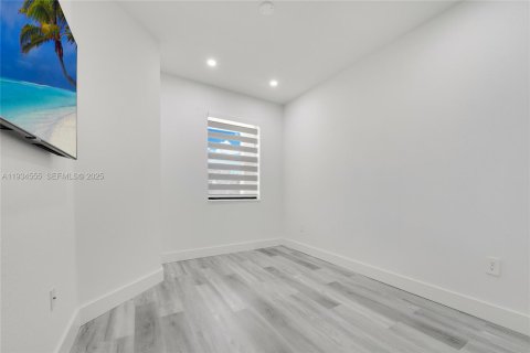 Купить таунхаус в Хомстед, Флорида 4 спальни, 179.86м2, № 1992910 - фото 9