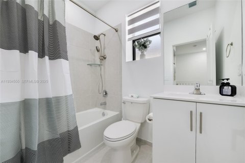 Купить таунхаус в Хомстед, Флорида 4 спальни, 179.86м2, № 1992910 - фото 12