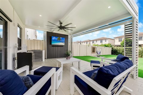 Купить таунхаус в Хомстед, Флорида 4 спальни, 179.86м2, № 1992910 - фото 17