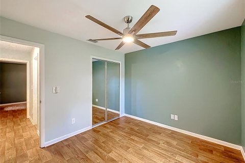 House in Gainesville, Florida 3 bedrooms, 112.23 sq.m. № 2400269 - photo 15