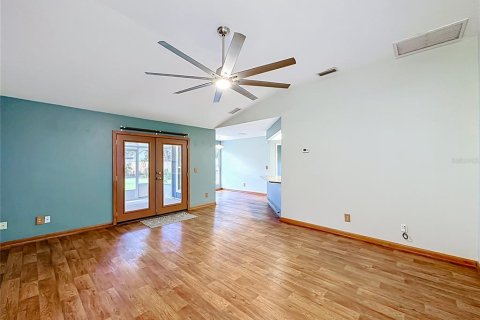 House in Gainesville, Florida 3 bedrooms, 112.23 sq.m. № 2400269 - photo 8