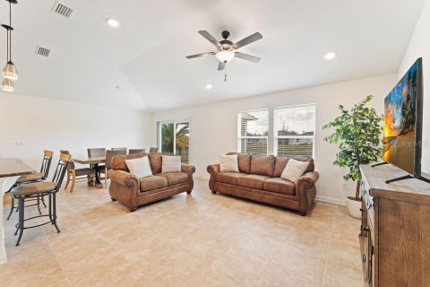 Casa en venta en Palm Coast, Florida, 3 dormitorios, 142.98 m2 № 2207274 - foto 6