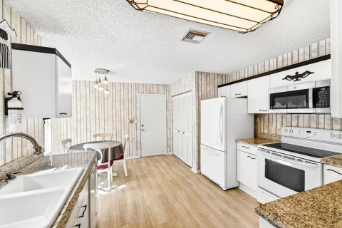 Touwnhouse à vendre à Delray Beach, Floride: 3 chambres, 201.04 m2 № 2147197 - photo 24