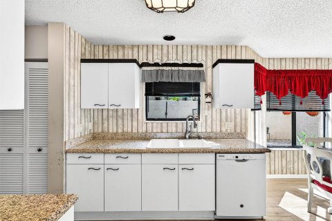Touwnhouse à vendre à Delray Beach, Floride: 3 chambres, 201.04 m2 № 2147197 - photo 23