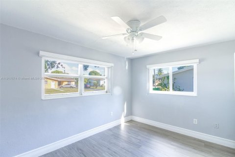 Casa en venta en Sunrise, Florida, 3 dormitorios, 125.88 m2 № 1973959 - foto 24