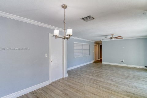 Casa en venta en Sunrise, Florida, 3 dormitorios, 125.88 m2 № 1973959 - foto 22