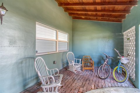 Casa en venta en Sunrise, Florida, 3 dormitorios, 125.88 m2 № 1973959 - foto 4