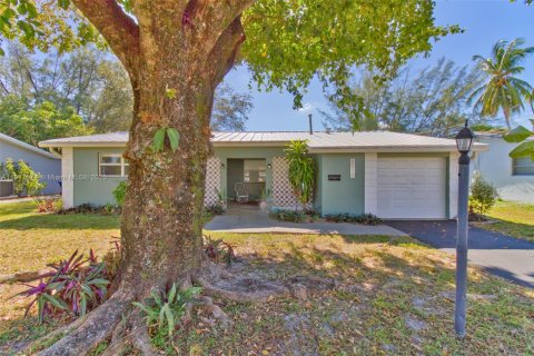 Casa en venta en Sunrise, Florida, 3 dormitorios, 125.88 m2 № 1973959 - foto 3