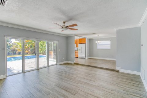 Casa en venta en Sunrise, Florida, 3 dormitorios, 125.88 m2 № 1973959 - foto 5