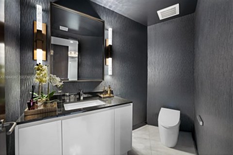 Condo in Sunny Isles Beach, Florida, 4 bedrooms  № 2001936 - photo 17