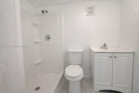 Apartment in Miami, Florida 1 bedroom, 212.93 sq.m. № 2044516 - photo 7