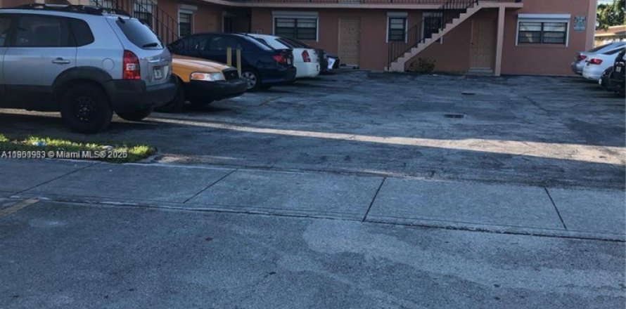 Apartamento en Hialeah, Florida 2 dormitorios, 691.84 m2 № 1953270