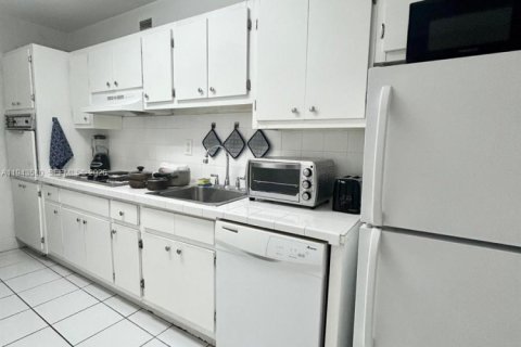 Copropriété à vendre à Miami Beach, Floride: 52.03 m2 № 2000519 - photo 4