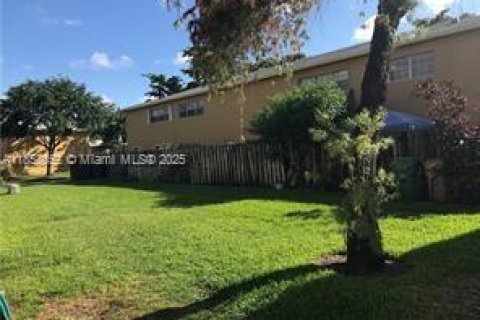 Снять в аренду таунхаус в Дейви, Флорида 2 спальни, 133.78м2, № 1882254 - фото 16