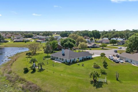 House in Wildwood, Florida 4 bedrooms, 197.51 sq.m. № 1821198 - photo 2