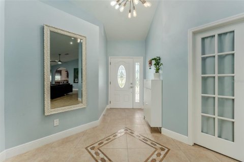 House in Wildwood, Florida 4 bedrooms, 197.51 sq.m. № 1821198 - photo 6