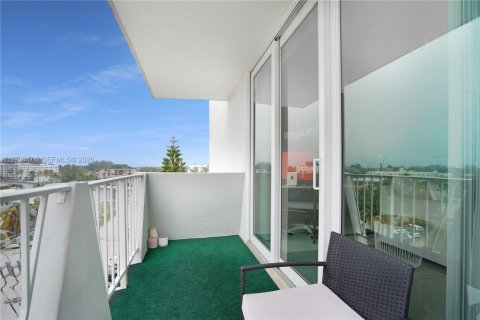 Купить кондоминиум в Майами-Бич, Флорида 1 спальня, 83.61м2, № 2043398 - фото 14