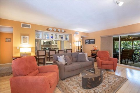 Copropriété à louer à Saint Petersburg, Floride: 2 chambres, 102.19 m2 № 2415356 - photo 4