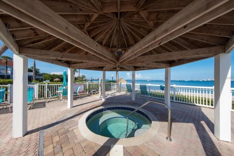 Copropriété à louer à Saint Petersburg, Floride: 2 chambres, 102.19 m2 № 2415356 - photo 30